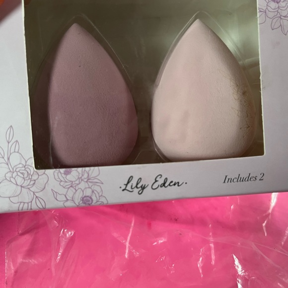 Body oils have more than one cent - Picture 12 of 17